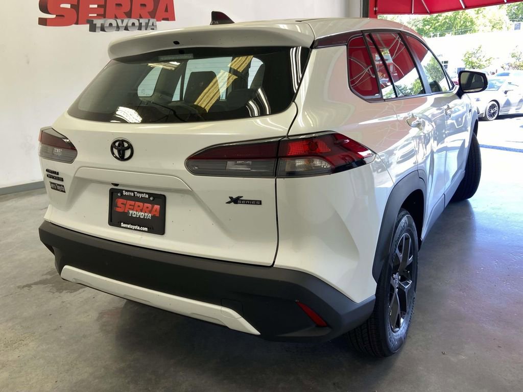 Used 2026 Toyota Corolla Cross L FWD image 3