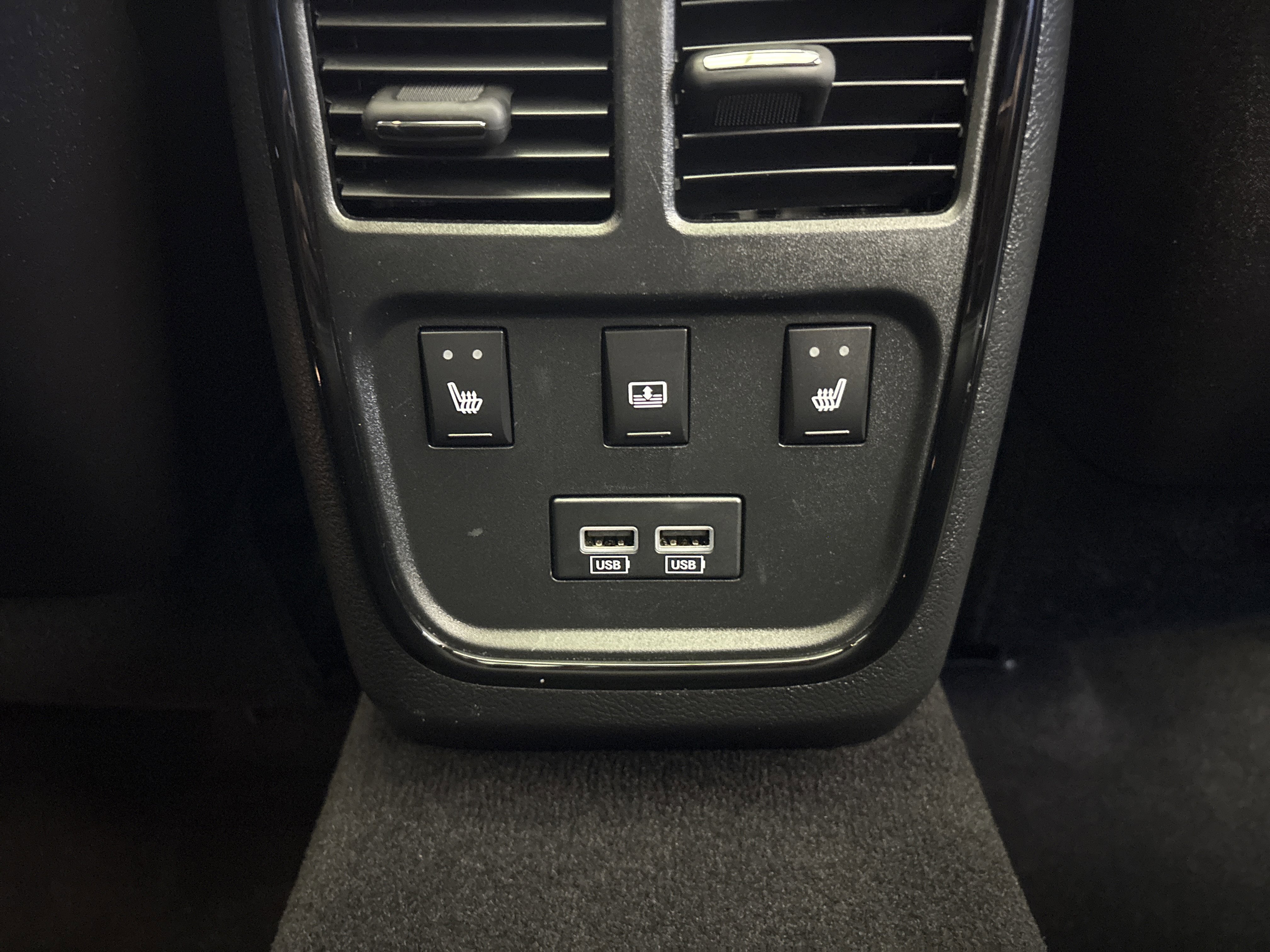 Used 2023 Chrysler 300 S w/ Comfort Group RWD image 27