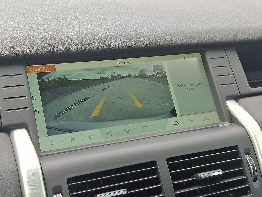 Used 2018 Land Rover Discovery Sport HSE image 10