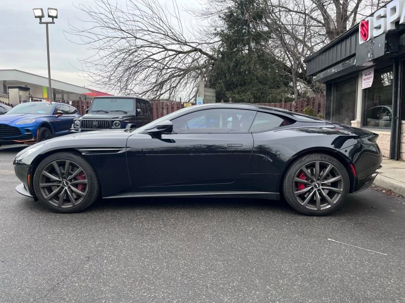 Used 2018 Aston Martin DB11 V12 image 3