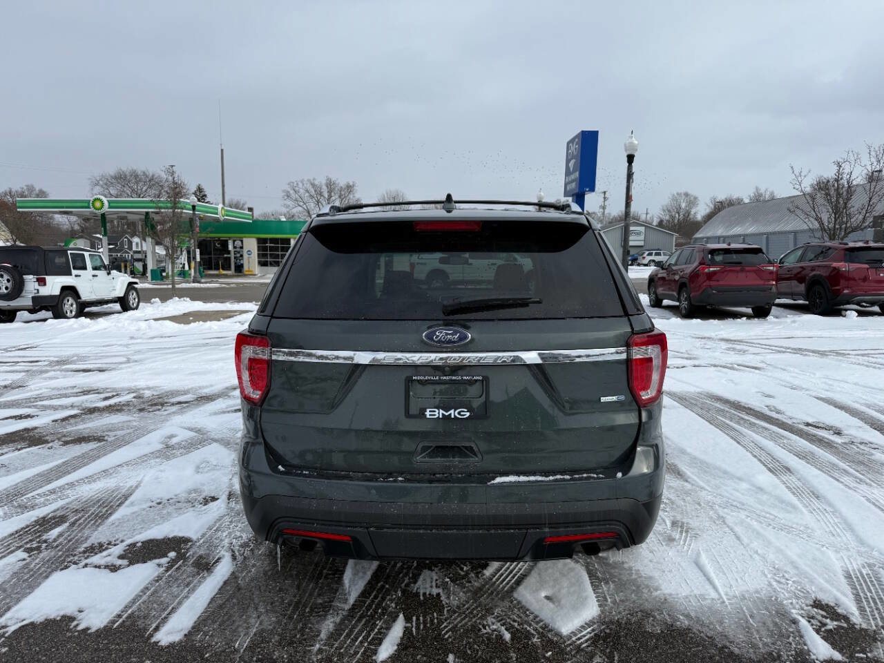 Used 2016 Ford Explorer Platinum image 4