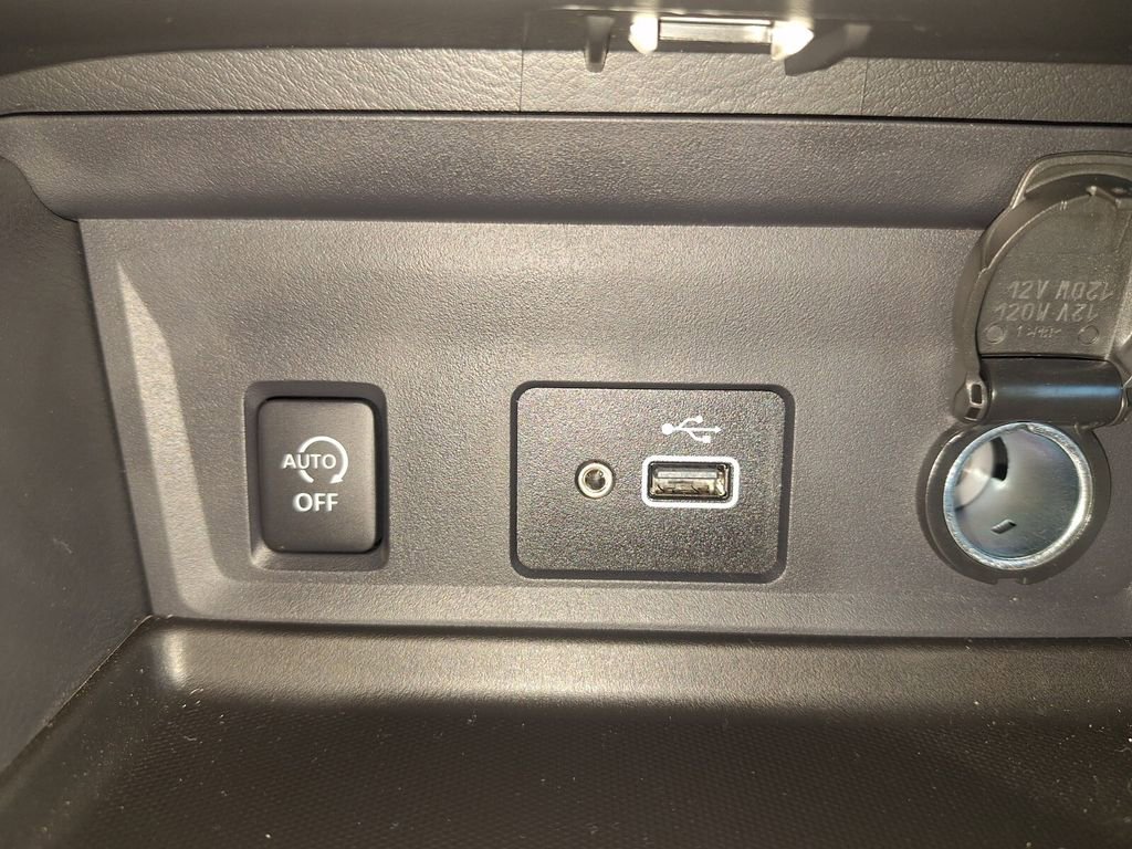 Certified 2025 Nissan Sentra S image 17