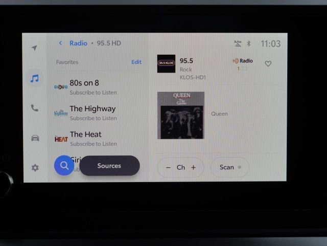 Certified 2025 Toyota Tacoma TRD Sport image 26