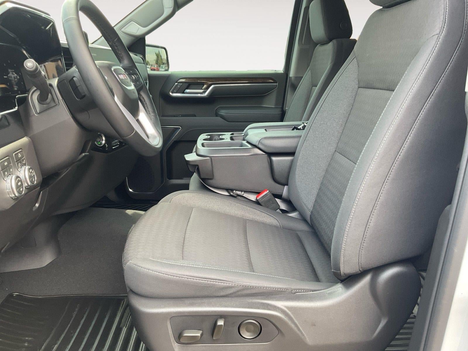 Certified 2026 GMC Sierra 1500 Elevation AWD/4WD image 9