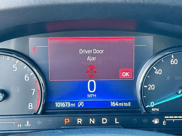 Used 2021 Ford Explorer XLT image 12