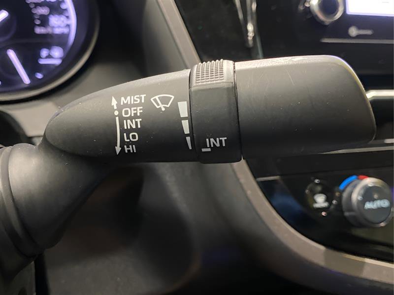 Used 2023 Toyota Camry SE image 13