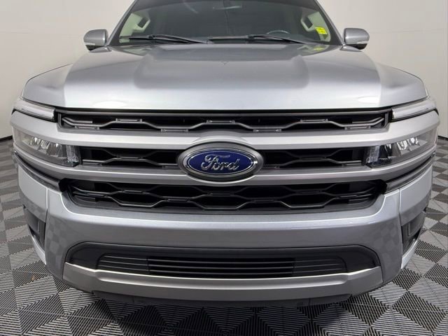 Used 2022 Ford Expedition XLT image 11