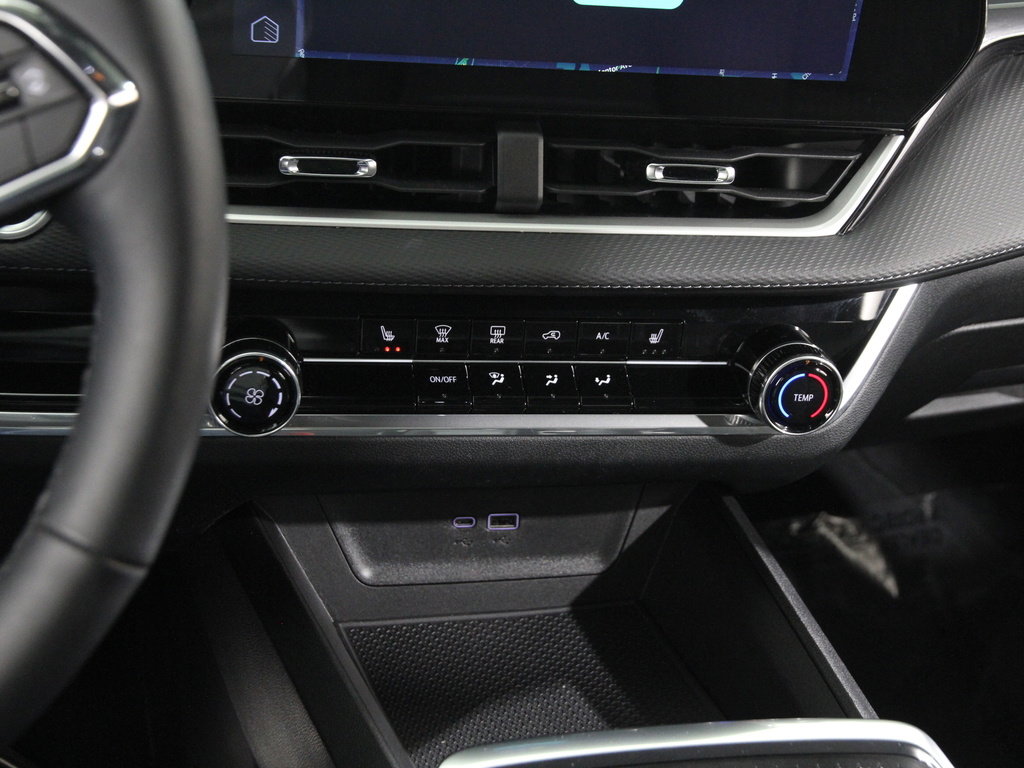 Certified 2025 Chevrolet Equinox LT image 15