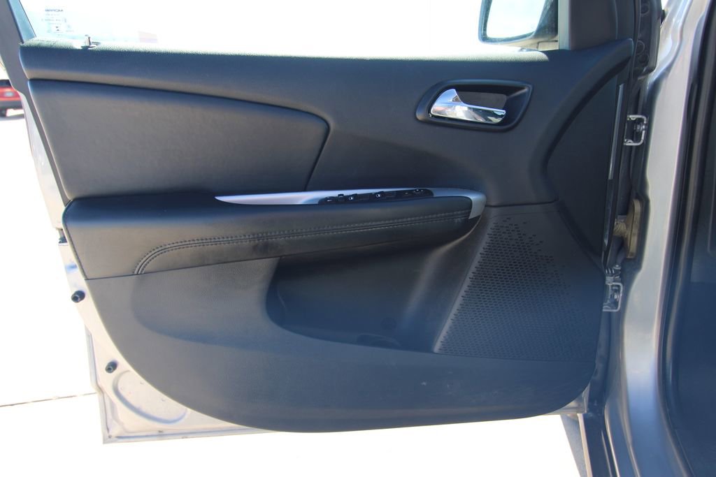 Used 2018 Dodge Journey SE FWD image 35