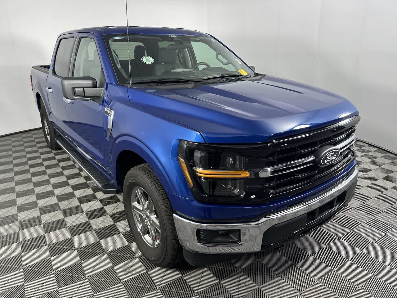 Used 2025 Ford F150 XLT w/ Equipment Group 301A Standard AWD/4WD image 2