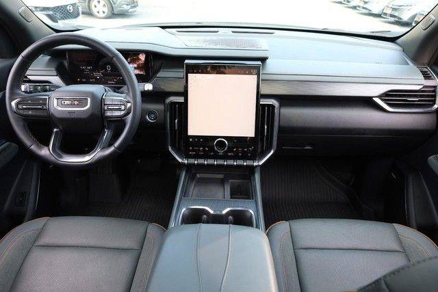Used 2025 GMC Acadia AT4 AWD/4WD image 25