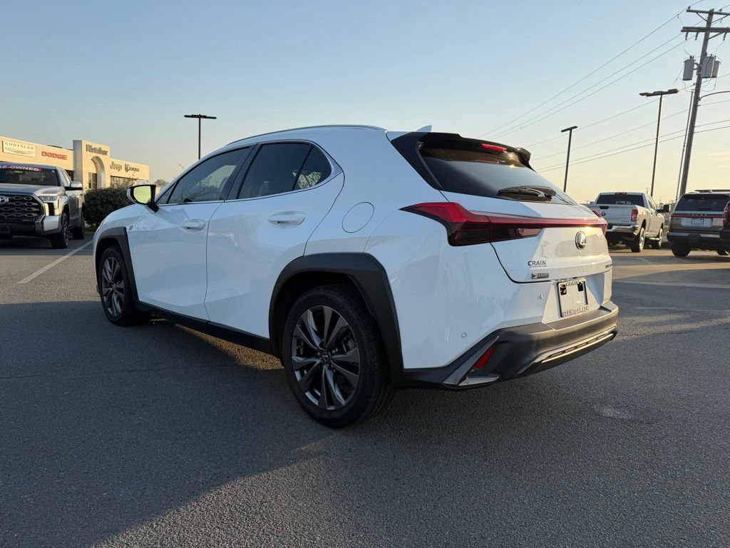 Used 2019 Lexus UX 200 F Sport w/ F Sport Premium Package image 5