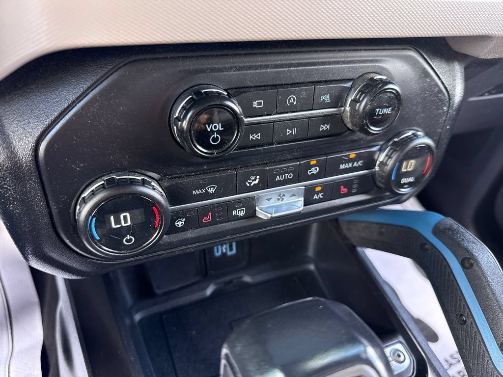 Used 2023 Ford Bronco Wildtrak AWD/4WD image 31