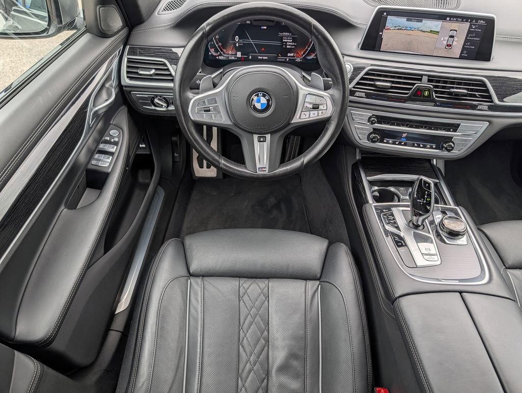 Used 2022 BMW 740i xDrive w/ M Sport Package image 13