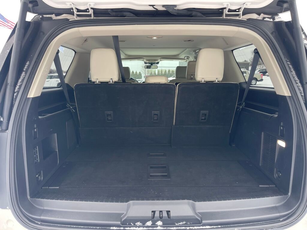 Used 2019 Ford Expedition Max Platinum image 18