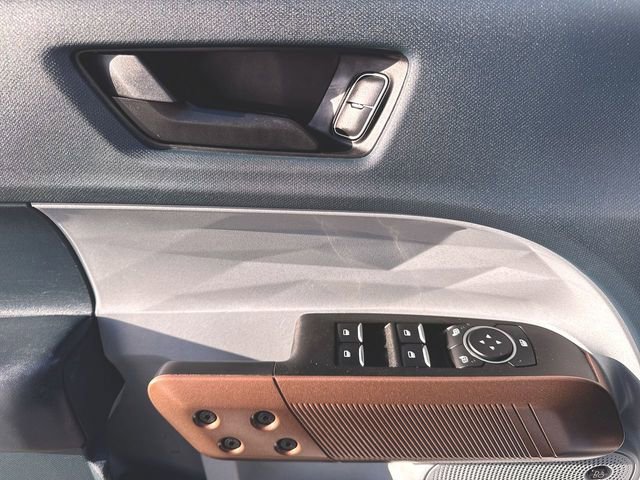 Used 2023 Ford Maverick Lariat w/ Lariat Luxury Package image 23