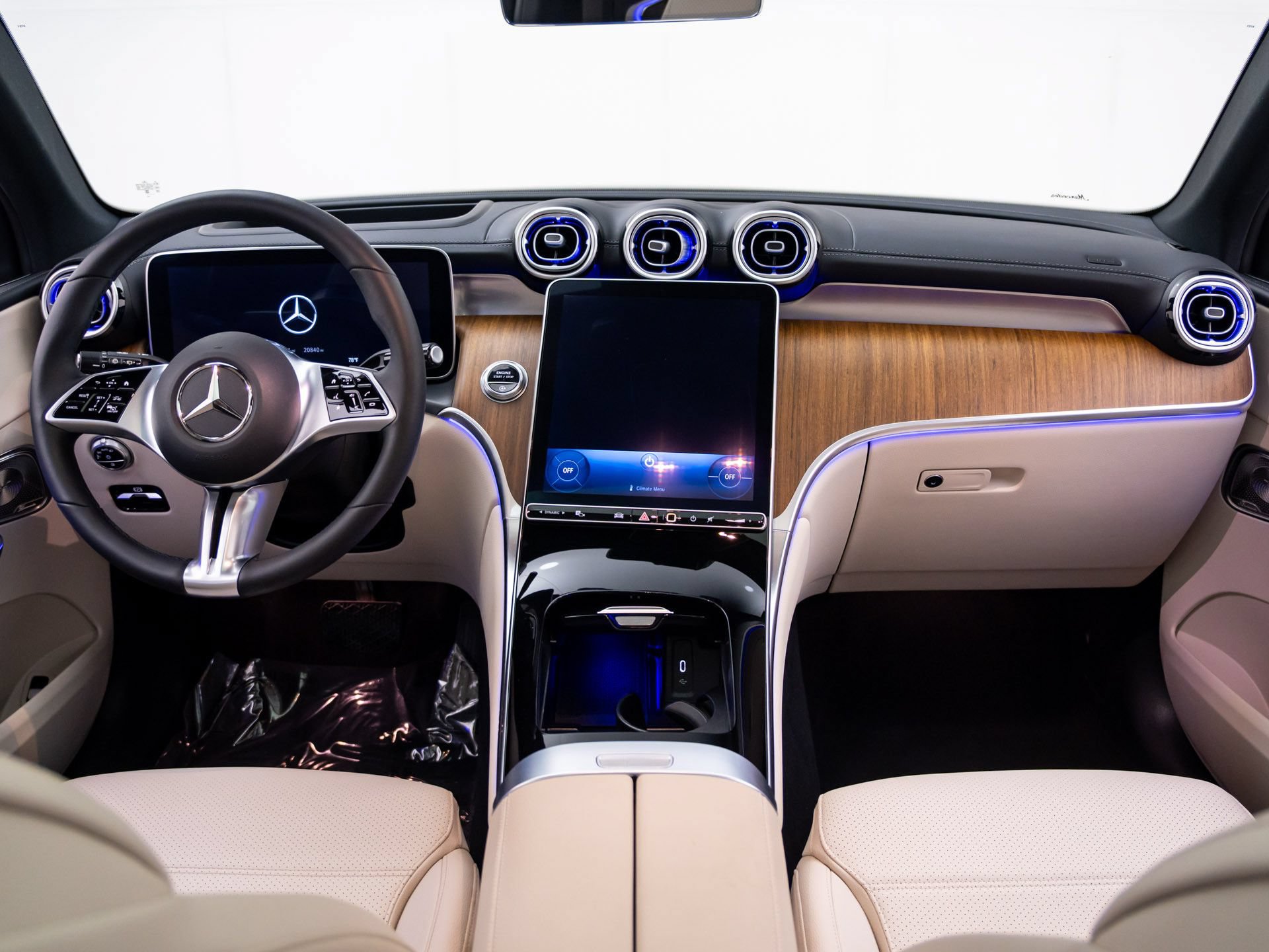 Certified 2023 Mercedes-Benz GLC 300 4MATIC image 10