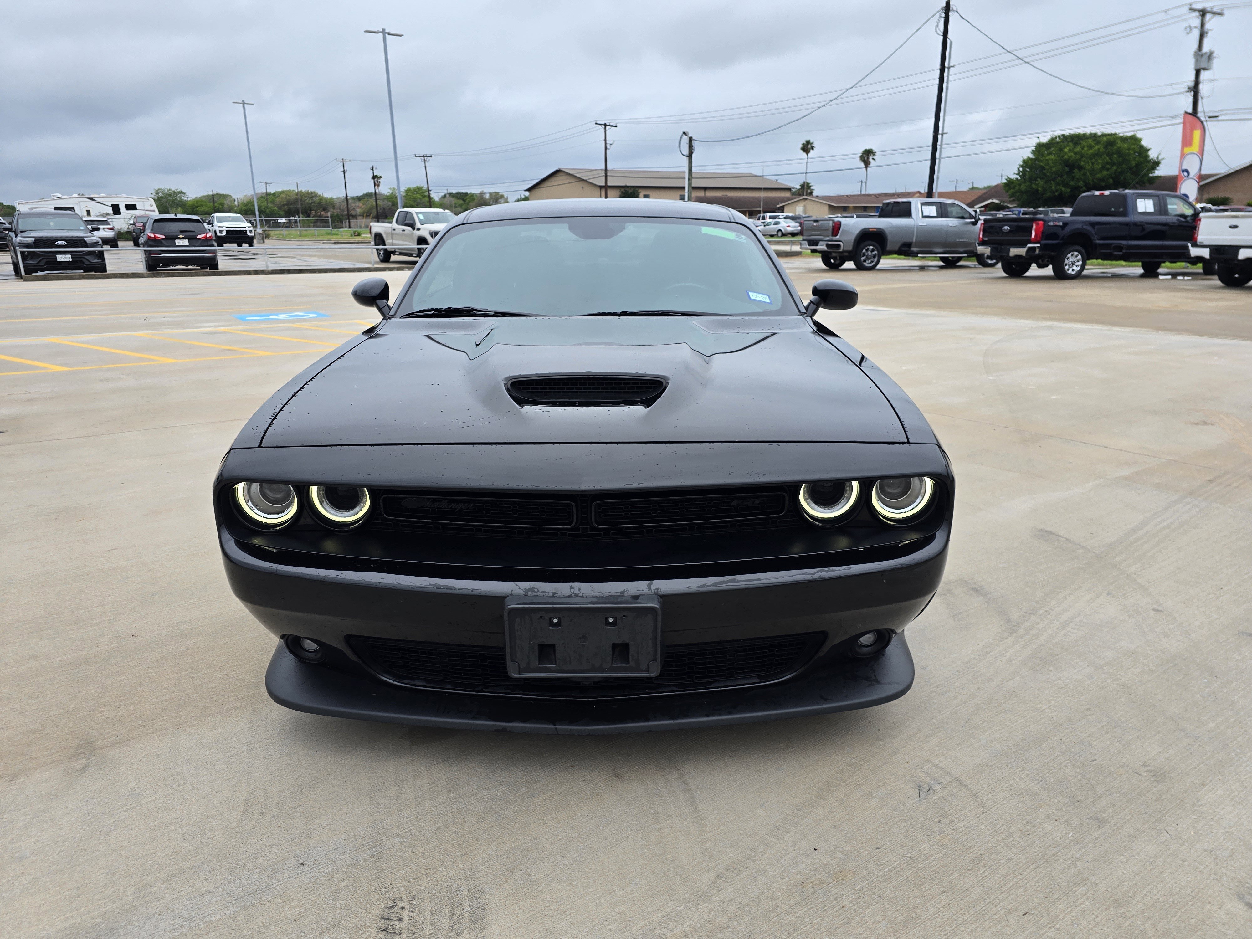 Used 2021 Dodge Challenger GT w/ Plus Package image 8