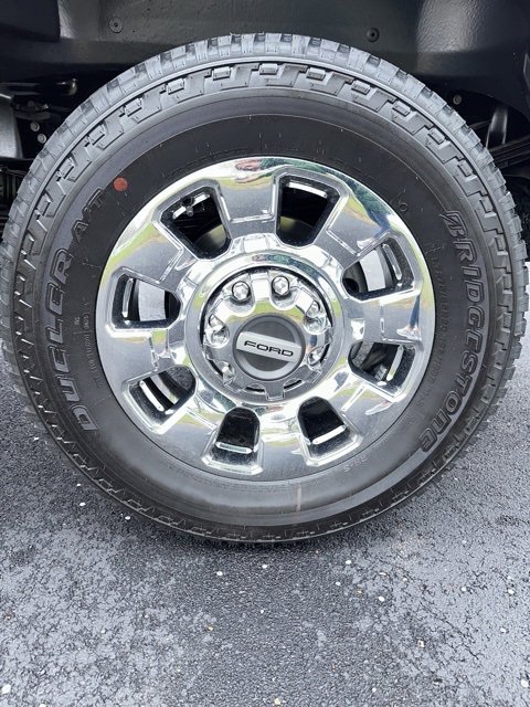 New 2025 Ford F350 Lariat w/ Lariat Ultimate Package image 24