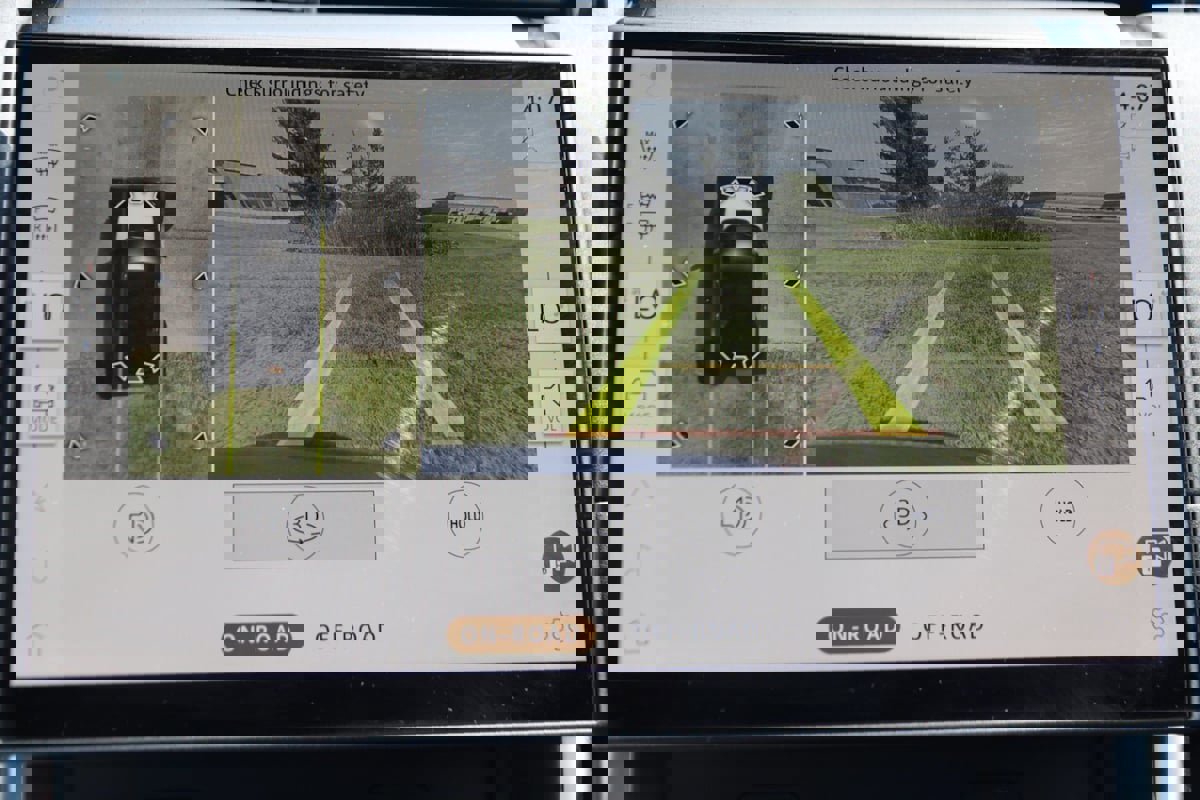 Used 2024 Land Rover Discovery Sport S image 10