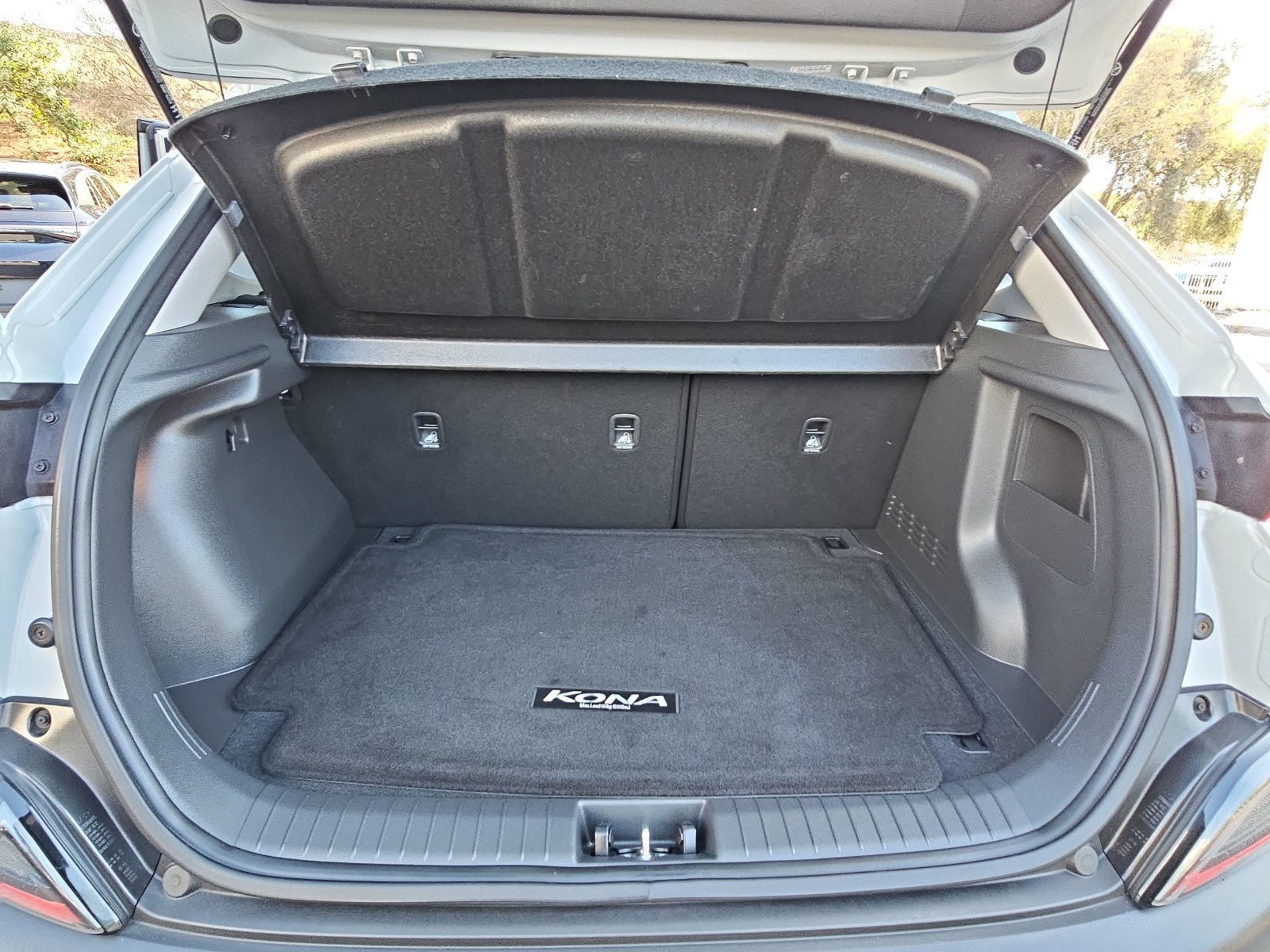 Used 2023 Hyundai Kona SE AWD/4WD image 12