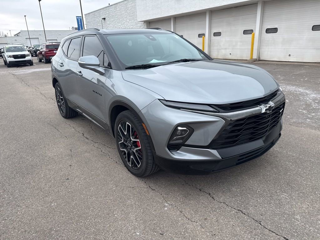 Used 2023 Chevrolet Blazer RS w/ Driver Confidence II Package image 2