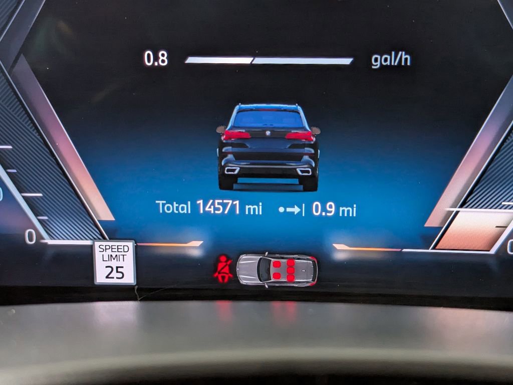 Certified 2024 BMW X5 xDrive40i w/ M Sport Package image 39