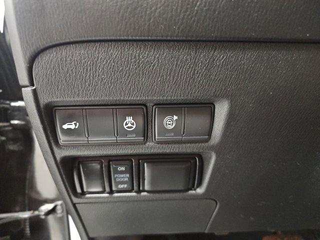 Used 2018 INFINITI QX80 4WD w/ Deluxe Technology Package image 17