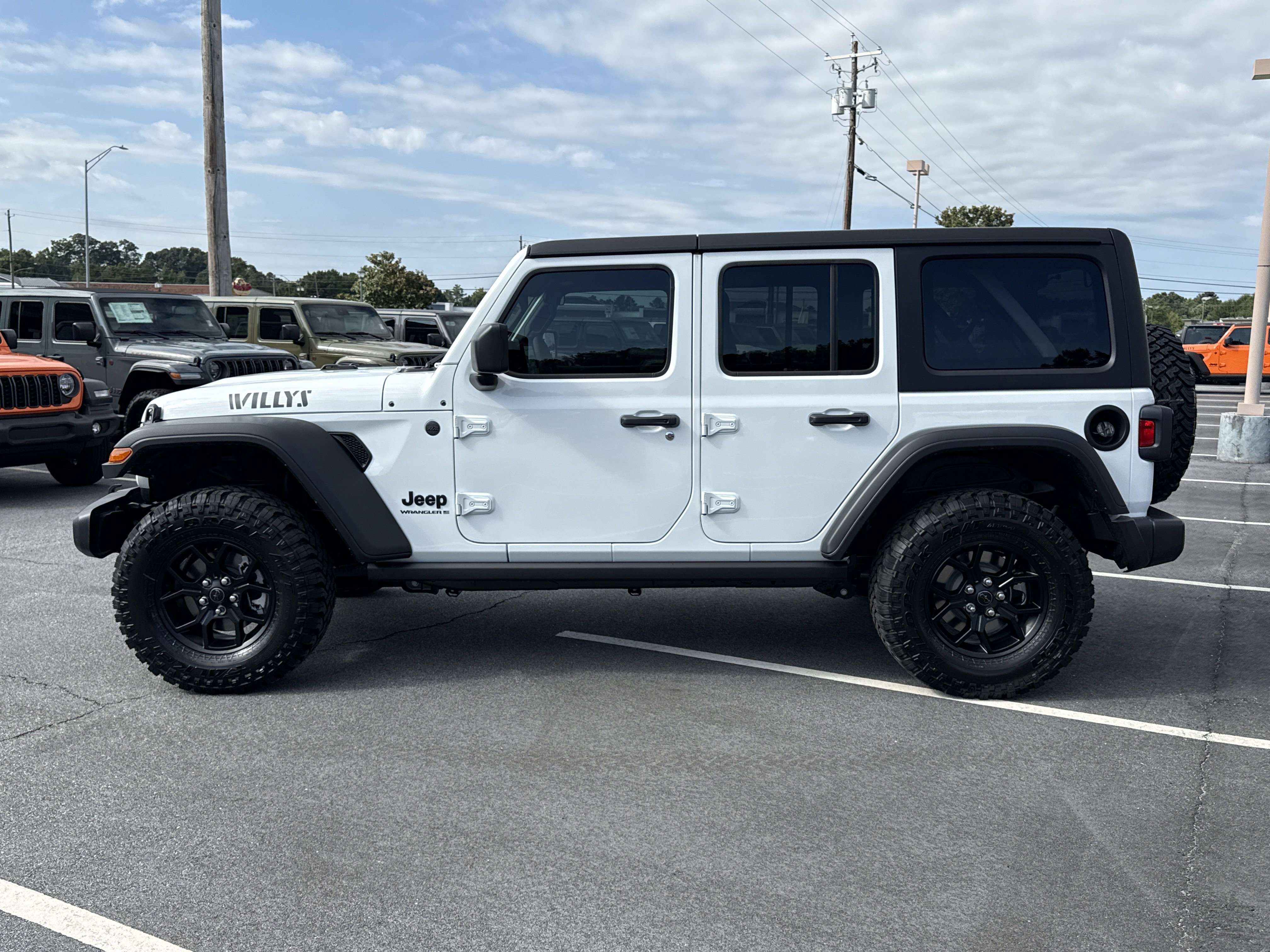 New 2025 Jeep Wrangler Willys image 9
