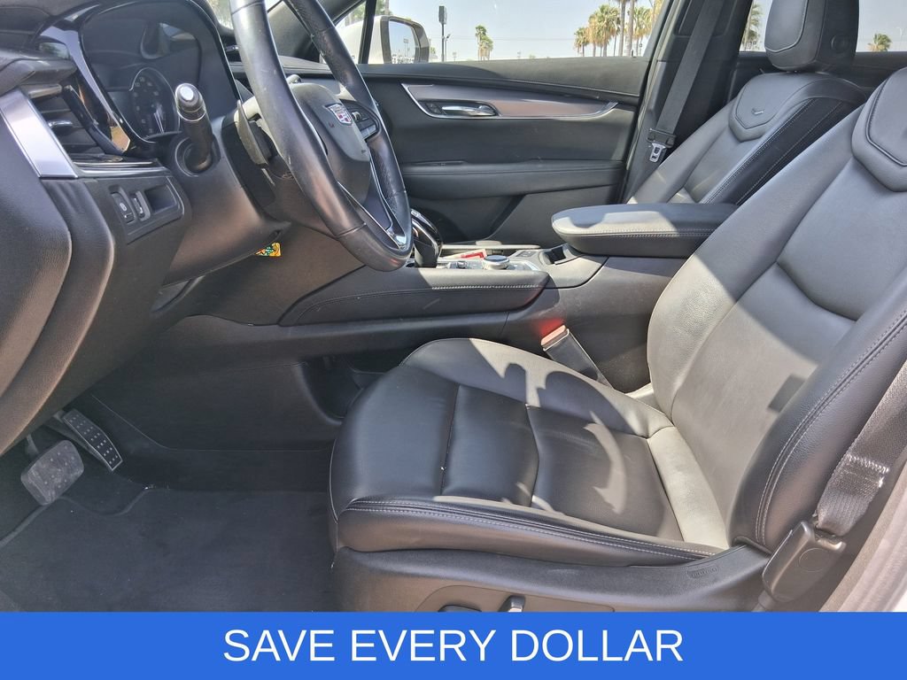 Used 2023 Cadillac XT6 Luxury FWD image 12