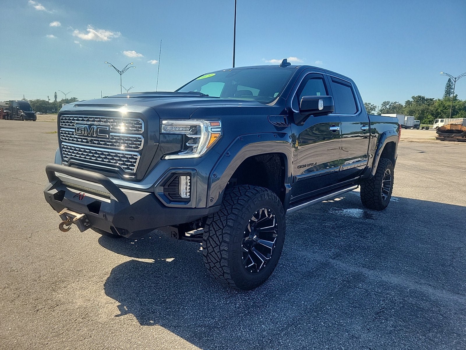 Used 2021 GMC Sierra 1500 Denali w/ Denali Ultimate Package AWD/4WD image 2