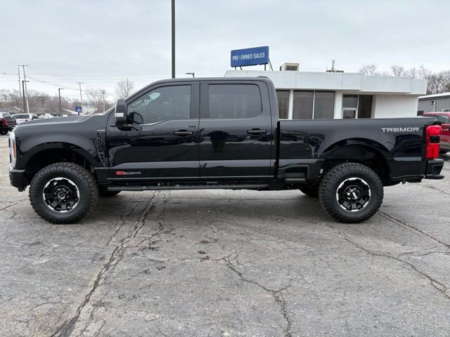 Used 2025 Ford F250 Platinum w/ Tremor Off-Road Package image 2