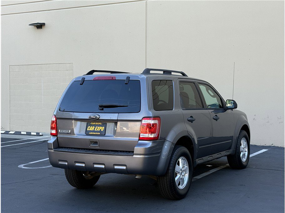 Used 2010 Ford Escape XLT image 5