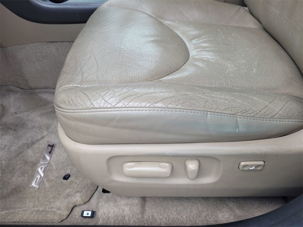 Used 2010 Toyota RAV4 Limited image 27