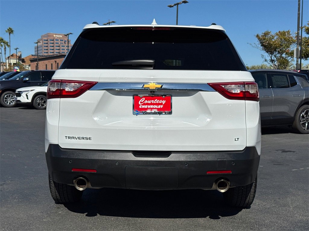 Used 2021 Chevrolet Traverse LT image 12