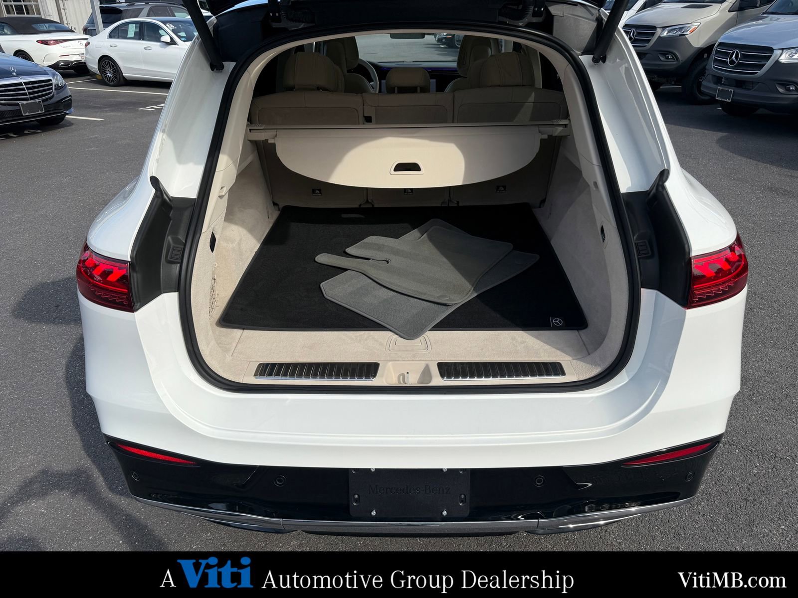 Certified 2023 Mercedes-Benz EQS 580 4MATIC SUV image 24