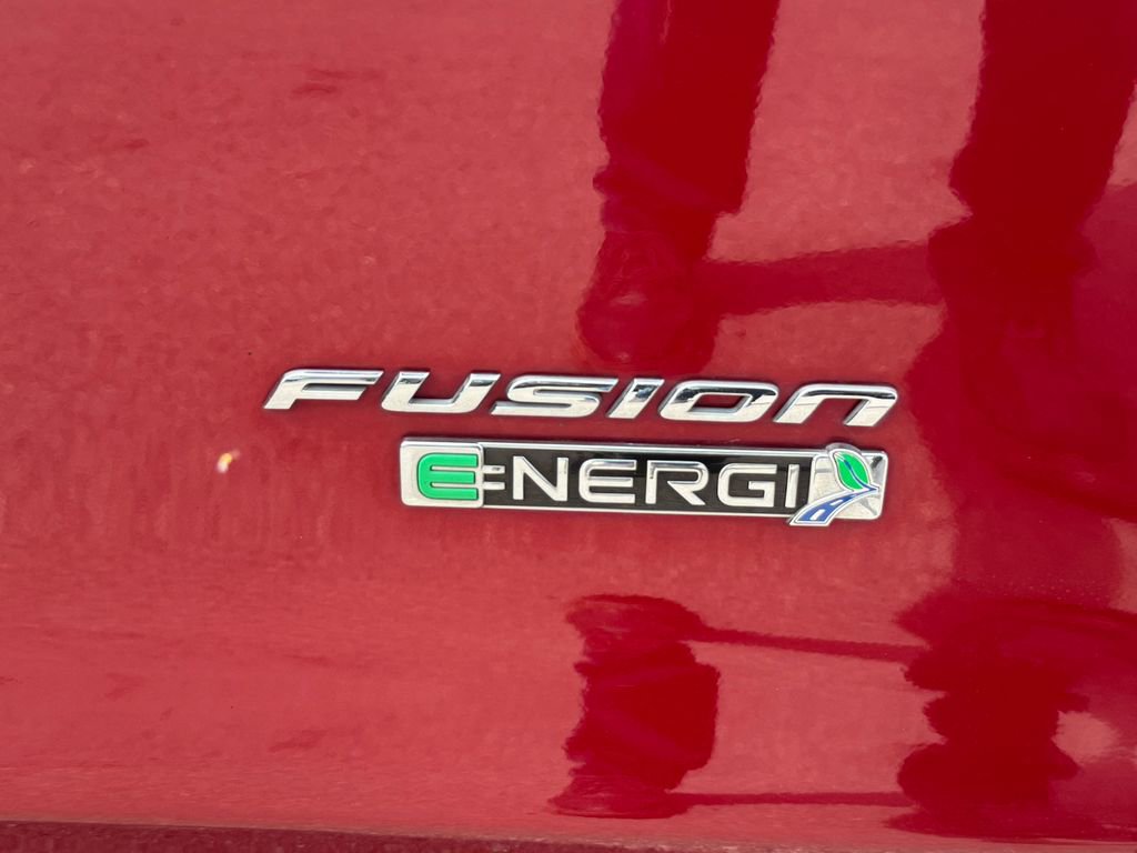 Used 2017 Ford Fusion Energi Platinum FWD image 6
