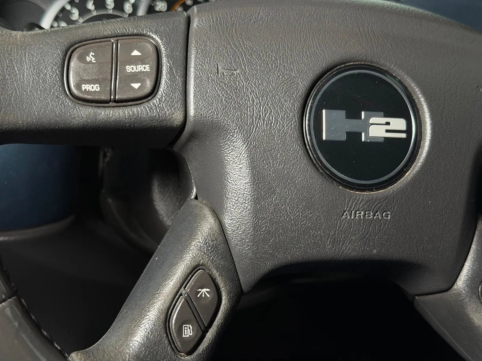 Used 2005 HUMMER H2 w/ Preferred Equipment Group AWD/4WD image 38