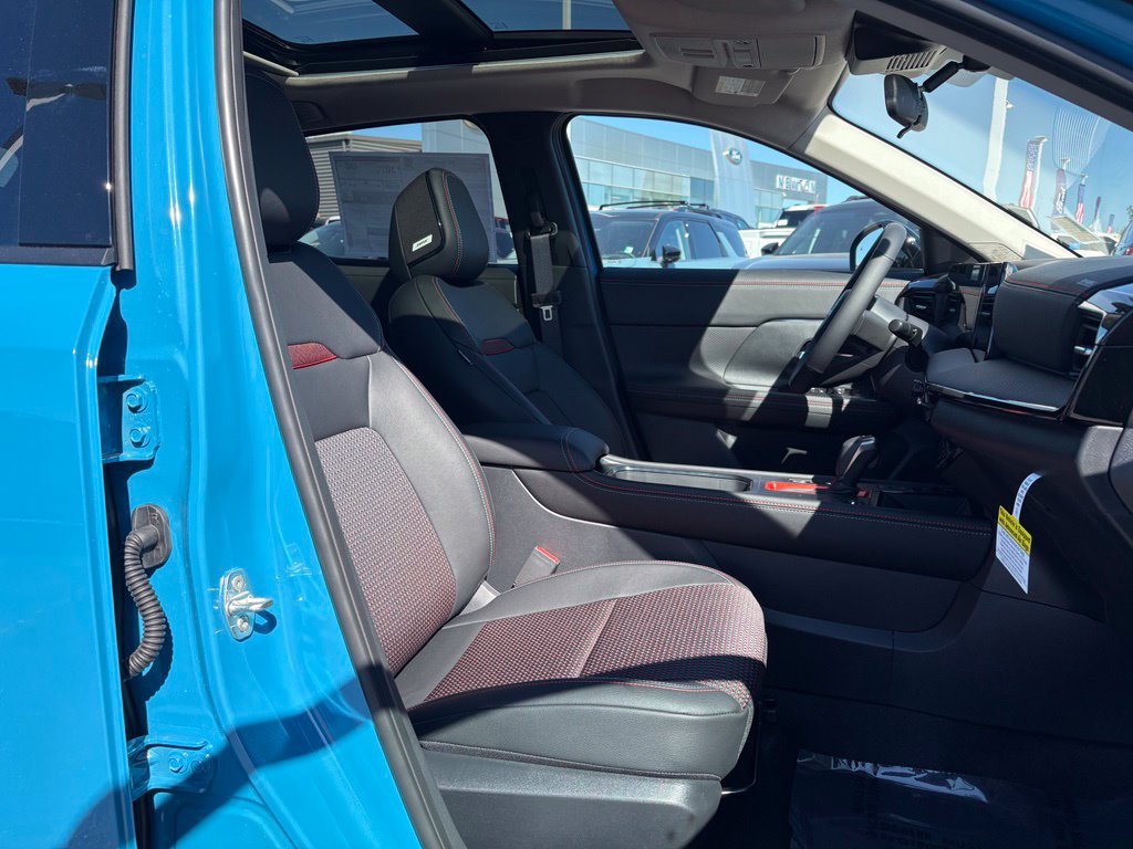 New 2027 Nissan Kicks SR w/ SR Premium Package AWD/4WD image 17