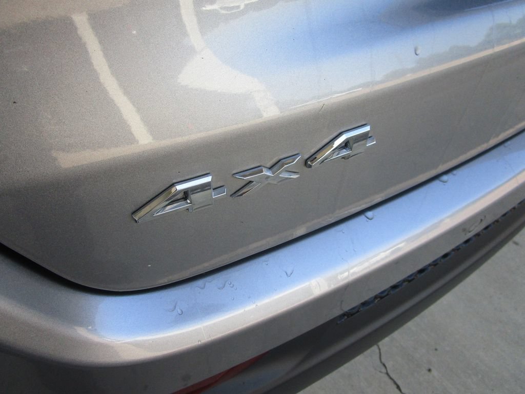 Used 2023 Jeep Compass Limited AWD/4WD image 14