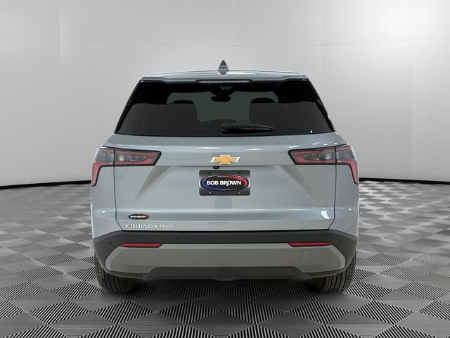 Used 2025 Chevrolet Equinox LT w/ Safety and Technology Package image 4