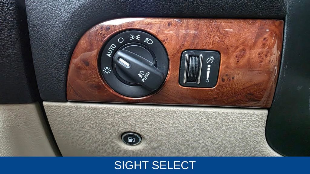 Used 2016 Dodge Durango Limited w/ Nav & Power Liftgate Group image 34