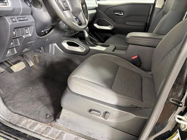 Used 2024 Nissan Frontier SV w/ SV Convenience Package RWD image 9