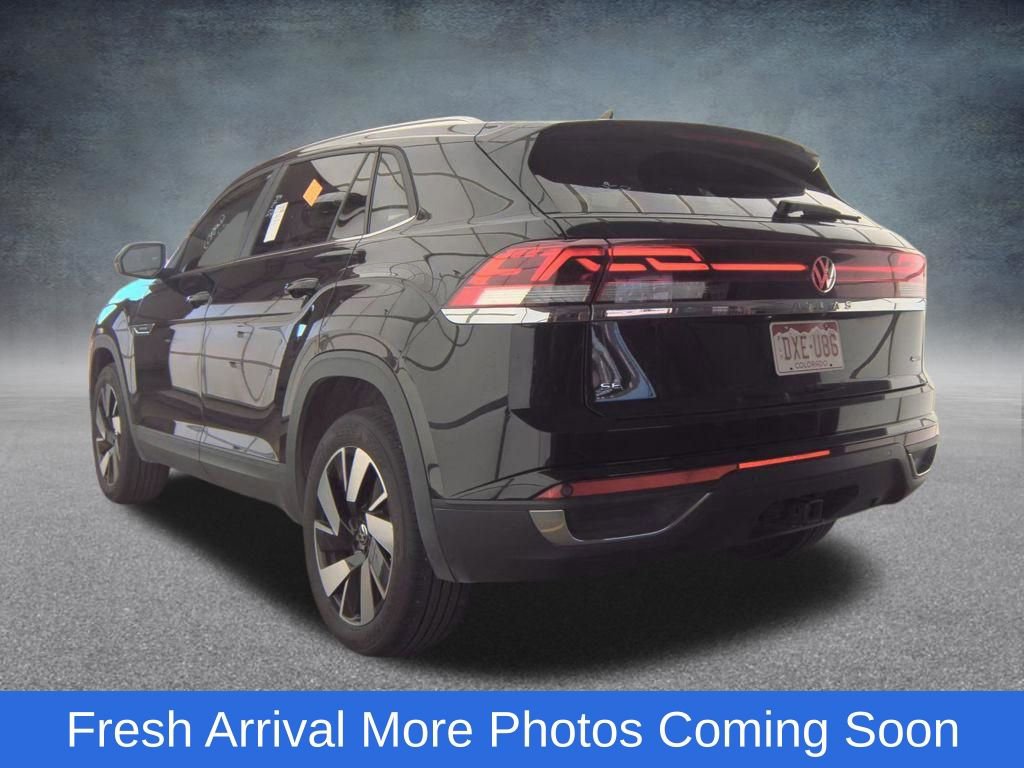 Used 2025 Volkswagen Atlas Cross Sport SE image 8