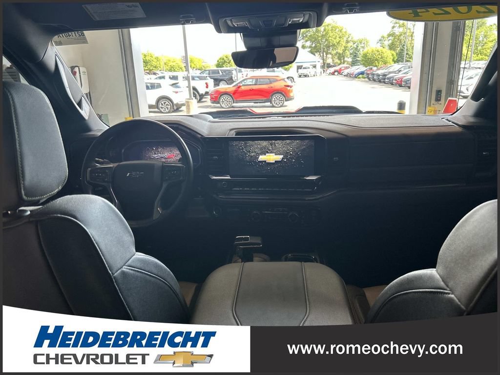 Used 2024 Chevrolet Silverado 1500 ZR2 w/ Technology Package AWD/4WD image 17