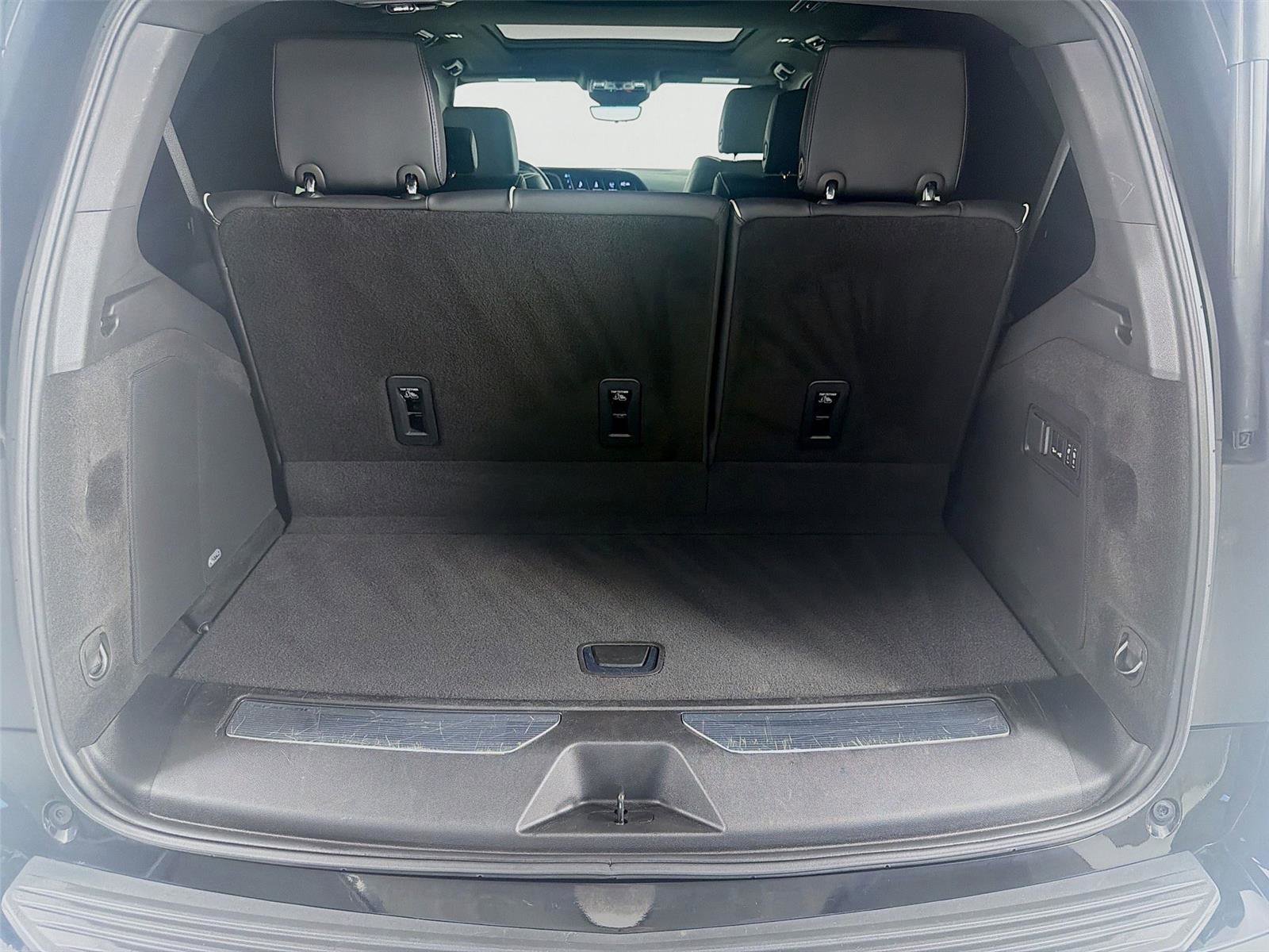 Used 2024 Cadillac Escalade Sport AWD/4WD image 24