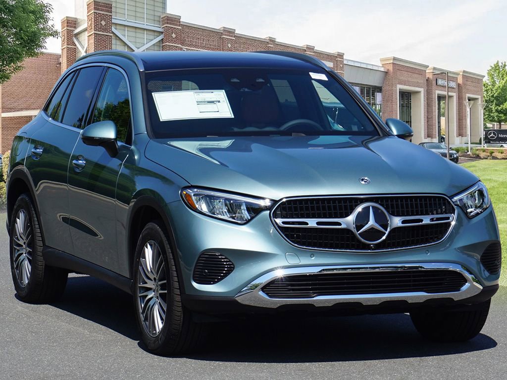 New 2026 Mercedes-Benz GLC 300 4MATIC image 3