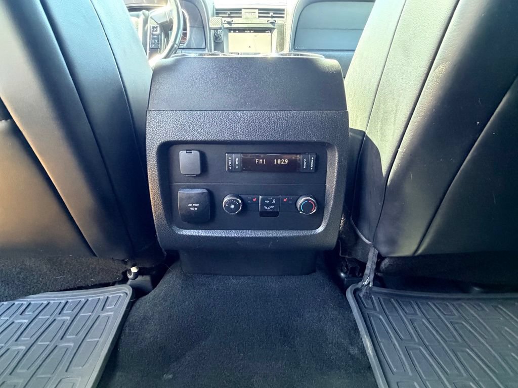 Used 2016 Lincoln Navigator Select AWD/4WD image 23