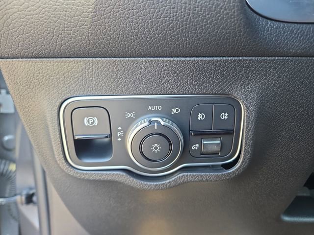 New 2026 Mercedes-Benz GLB 250 4MATIC image 19
