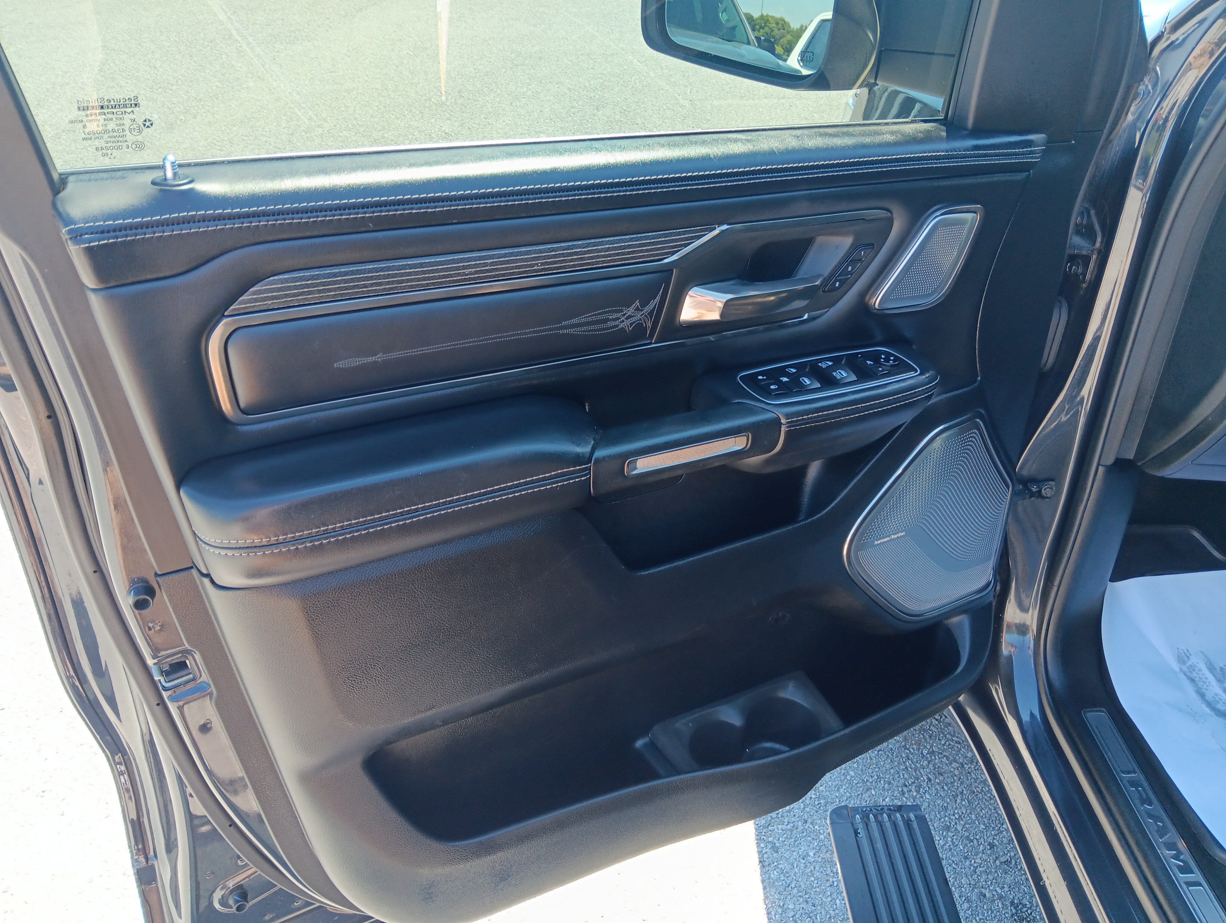 Used 2020 RAM 1500 Limited AWD/4WD image 11